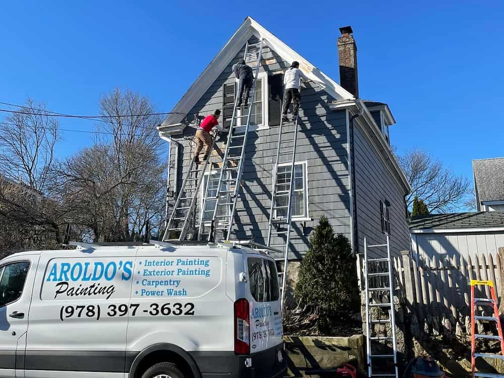 Gutters Cleaning